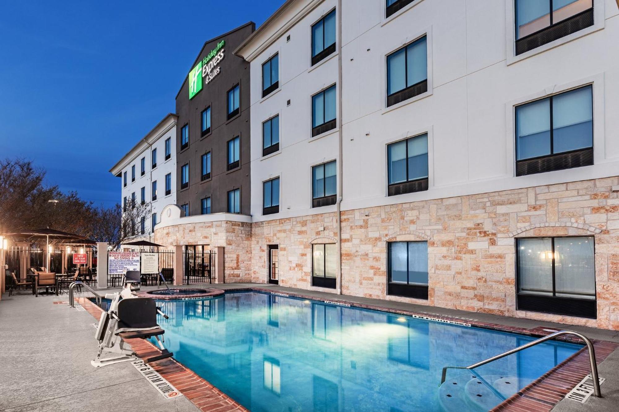 Holiday Inn Express & Suites Del Rio By Ihg Eksteriør billede