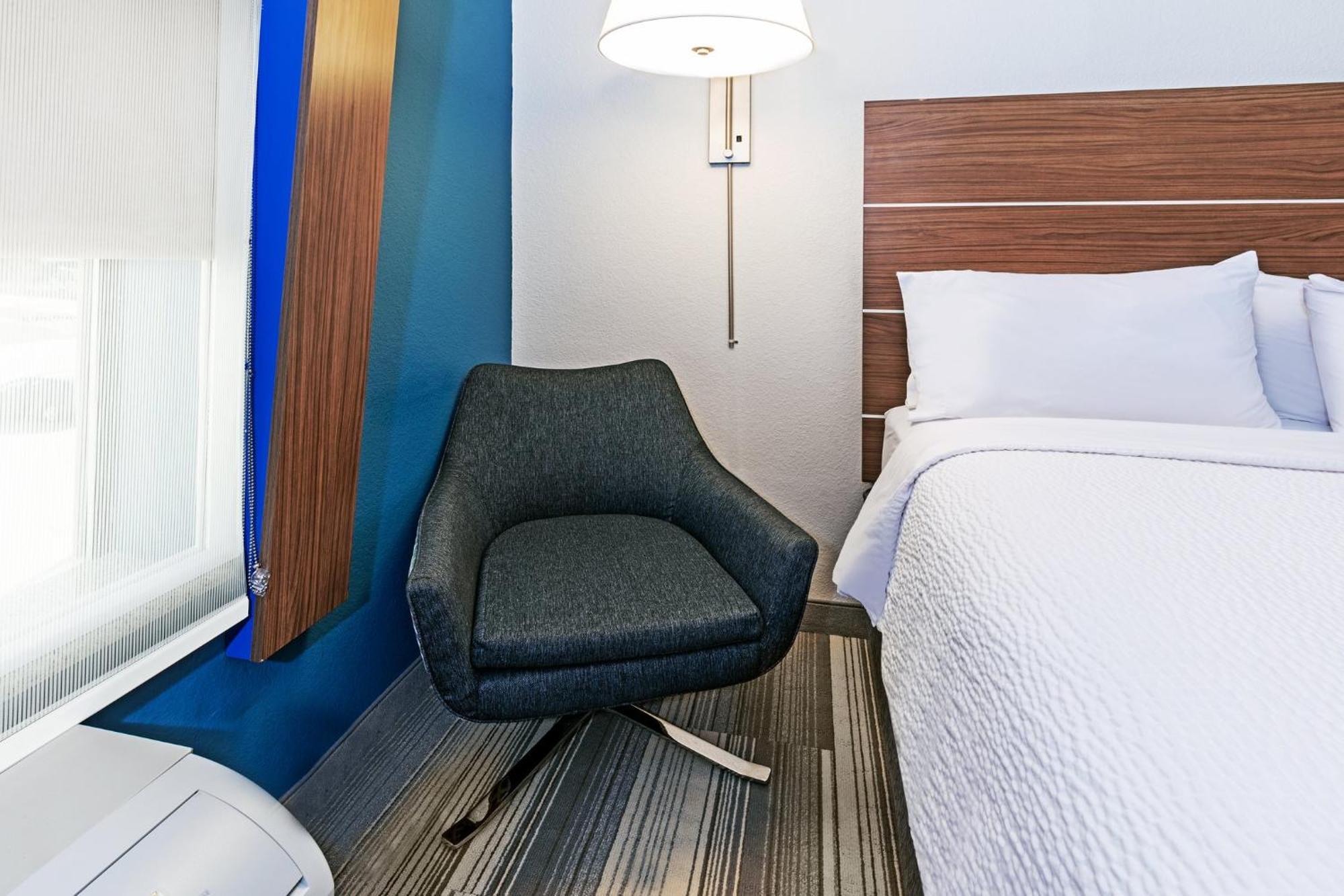 Holiday Inn Express & Suites Del Rio By Ihg Eksteriør billede